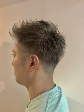 コクウ(cokuu) ツーブロックスパイキーショート