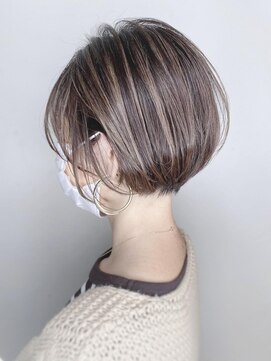 モリオフロムロンドン 原宿本店(morio from London) 【morio原宿】ショートボブ ハイライトカラー 外国人風