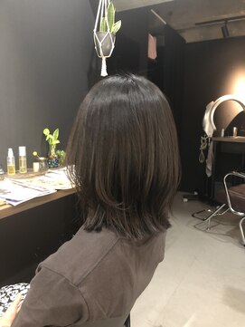 くじら美容室 ミディアムレイヤー