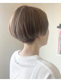 ショートボブ
