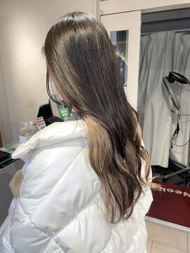 テトラ バイ ネオリーブ 横浜西口店(tetra by neolive) ＊ミルクティーベージュインナーカラー＊[横浜/横浜駅]