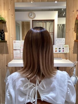 コク(koku) 外ハネ切りっぱなしボブ|ギャル系