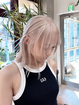 ヲタク(wotaku.) ホワイトミルクティーハイトーントリプルカラーケアブリーチ前髪