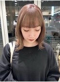 ミディアムボブ ハイトーン ミルクティーベージュ フルバング 秋