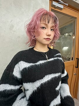 リアン(Lien) ケアブリーチピンクカラー×ショート