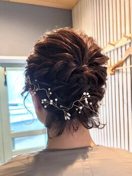 ルポヘアー(Repos Hair)の写真/個性的アレンジ~ナチュラルアレンジまで◎結婚式や二次会、パーティーなど…特別な日を最高の思い出に♪