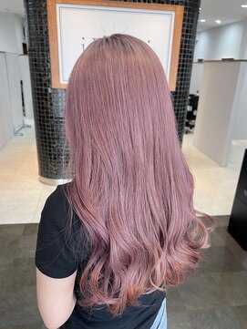 イルミ(iLUMi) iLUMi　×　ピンクカラー