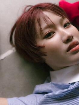 トゥ(TOE)の写真/ボブとレイヤー、繊細なカットで描く「似合わせ」。日常に溶け込むトレンド感で、少しお洒落な自分へ。