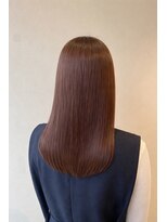 シー 浜松三方原店(She)&nbsp;艶感カラー　ストレートスタイル　30代、40代、50代