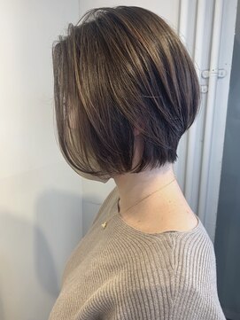 アンサム リリー(UNSOME Lille) 前髪なし/丸みショートヘア