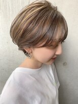 デザート(Des.Art)&nbsp;【Des.Art赤坂】学割U-24×ハイライトカラー×耳掛けショート