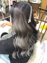 カルフール オハナ せんげん台西口店(Carrefour OHANA)&nbsp;インナーカラー/デザインカラー/ケアブリーチ/ベージュ