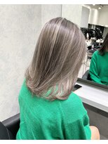 エリーツ 表参道(elyts)&nbsp;グレージュ×ハイライト