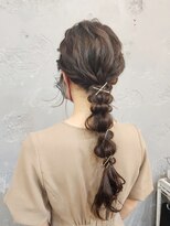 エフェ(effet)&nbsp;ふんわりローポニー編みおろし