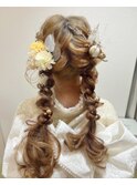 成人式　振袖ヘア　ガーリーツイン編みおろし