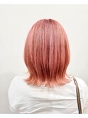 20代30代大人可愛いコーラルピンクケアブリーチ外ハネ