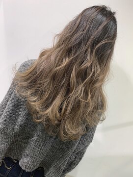 フル(FuLL) バレイヤージュで作るナチュラルグラデーション