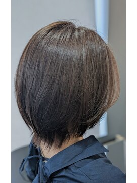 ジールヘアー(GIIL HAIR) ミディアムレイヤースタイル