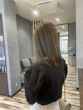 柔らかいベージュスタイル