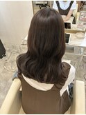 アッシュグレージュ×韓国風くびれスタイル