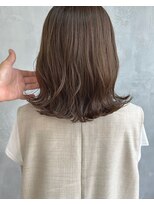 キチ(kichi.)&nbsp;[kichi.] ロブ×くすみベージュ