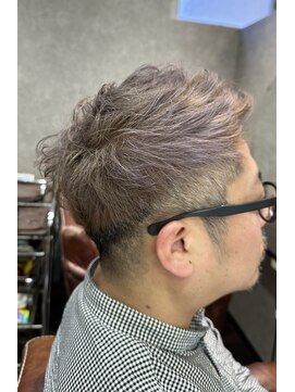 サニア(SUNXIA) 白髪を生かしたブリーチオンカラー