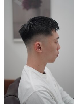 グランクラブ(GRANCLUB) カット　パーマ　フェード　シェービング　ヘッドスパ