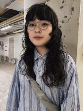 ロジ(loji) 大きめカールのロングパーマ