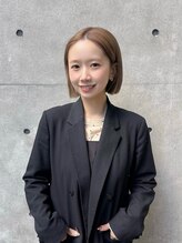 エル バイ アンキシム(elu by AHNKISM) nao