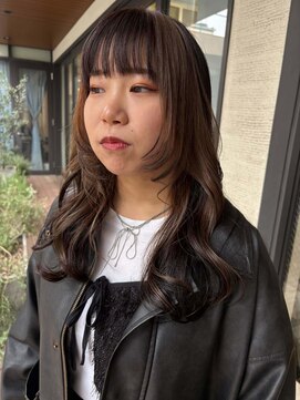 アコット(Acotto.) ベージュとダークブラウンのアクセントカラー