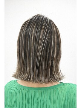 ウル(ulu) 名東区　ハイライト　白髪ぼかし　透明感カラー　ミルクティー