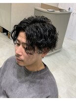 ヴェルデ(VERDE) 波巻きスパイラルパーマ ミディアムセンターパート