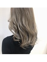 リア(Lia)&nbsp;20代30代40代50代大人女性ブリーチカラー