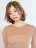 大人ガーリー小顔ボブ耳掛けヘア 暖色系カラー ボブルフ カール