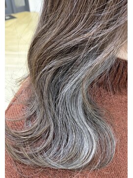 アンドリープ(&LEAP) earring color