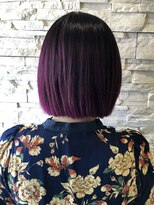 トータルビューティサロン シェリ(total beauty salon cheri)&nbsp;切りっぱなしボブ×大胆なパープルカラー