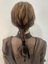 カトル ヘア デザイン(Quatre hair design) アレンジローポニー