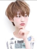 キャロル(CAROL)&nbsp;ショートヘア　ミルクティーベージュ