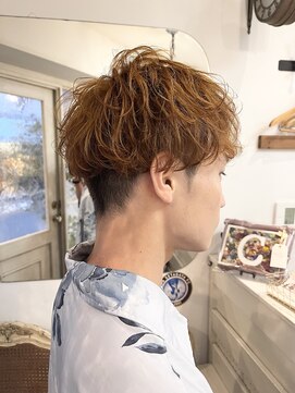 アミュレ(Amule) メンズツーブロックルーズツイストスパイラルハイトーンマッシュ