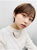 コンパクトな丸みショートカット/20代