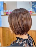 ショートボブ