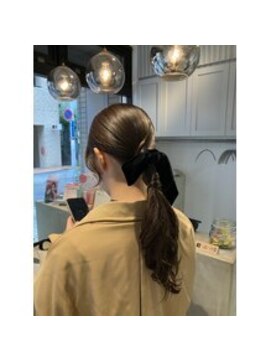 グラスバイネオリーブ 大倉山駅前店(grace by neolive) タイトポニーアレンジ/お呼ばれヘアセット