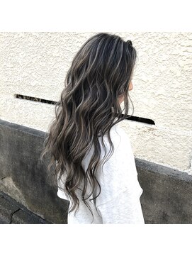 キャパ(CAPA) レイヤーメルティカラーフェミニンロング似合わせカット16