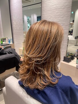 ステア ケース(stair case) 【NATASHA】銀座レイヤーカット/20代/30代/40代/50代