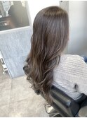 大人可愛いハイライトグレージュ