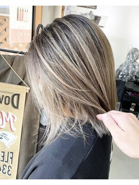 ラックセカンドスペース(LUCK 2nd SPACE) 【バレイヤージュ】ハイグレージュ　　清水純