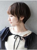 大人可愛い20代30代40代黒髪前下がりひし形小顔ボブ丸みショート