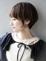 カライング(ing) 大人可愛い20代30代40代黒髪前下がりひし形小顔ボブ丸みショート