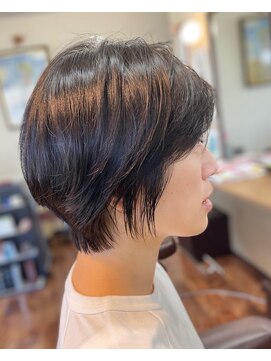 サロンドミナ(SALON DE MINA) ナチュラルショートボブ