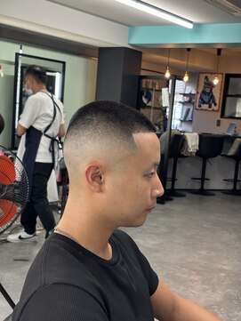 ヘアーラボ 樟葉(Hair Labo) 3 on top スキンフェード 枚方 南楠葉